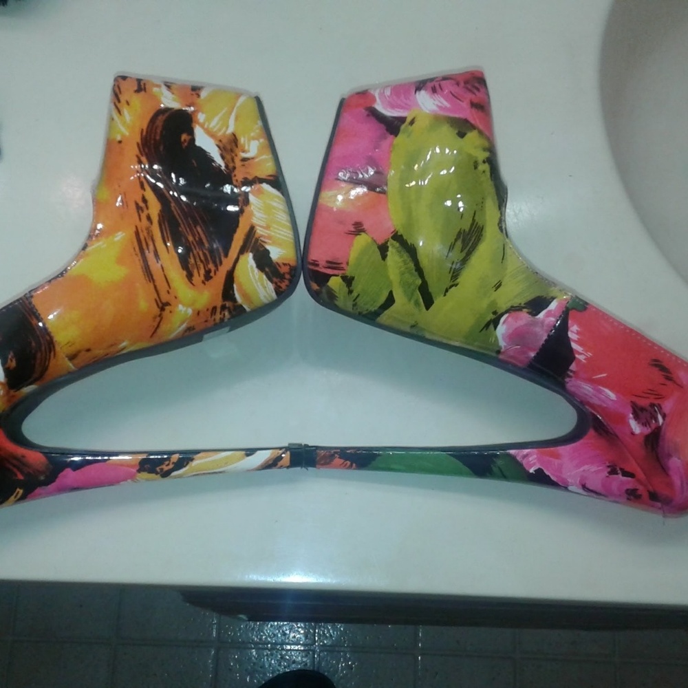Platform heels - Picture 4 of 5